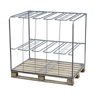 Mezőgazdasági szerszámokhoz (ásók, lapátok) való állvány raklappal