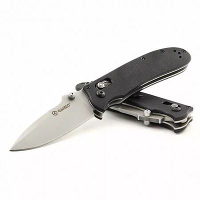 Ganzo G704-BK zsebkés 440C pengével és fekete G-10 markolattal