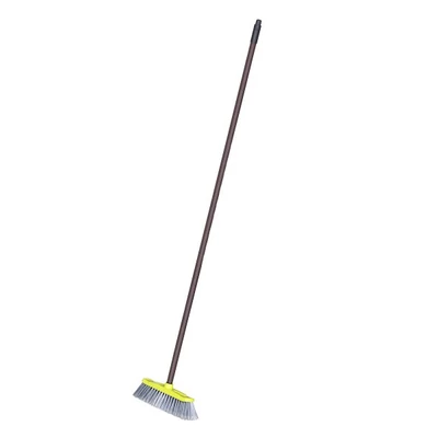 Menetes műanyag seprű,28 cm, 130 cm-es nyéllel