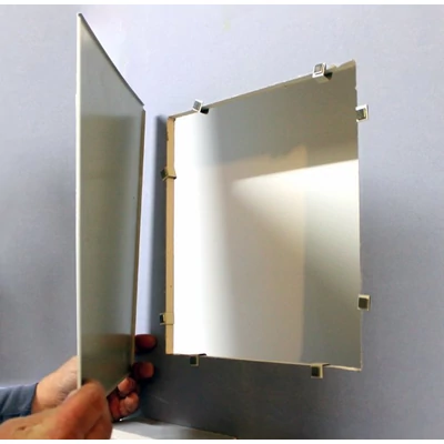 Revisionsklappe 50-58cm /63x63cm/